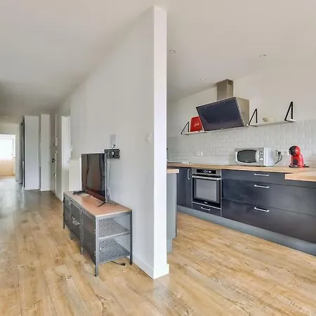 Lovely 2br Flat With Terrace And Parking Near The * 칸느