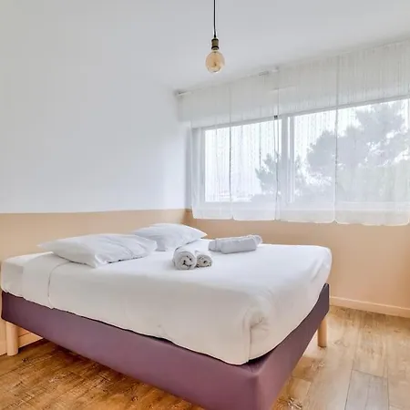 Lovely 2br Flat With Terrace And Parking Near The *
