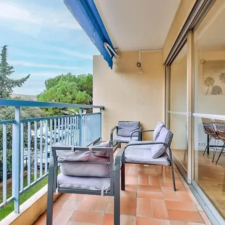 Lovely 2br Flat With Terrace And Parking Near The 아파트